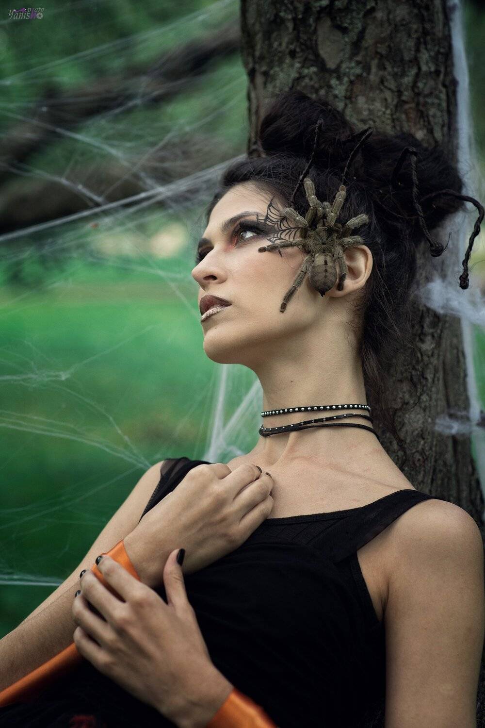 Автор: Янина Ермакова портрет, паук, парк, съемка с пауком, арт, Янина Ермакова