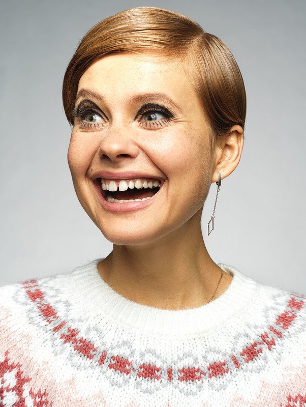 hasselblad, twiggy, portrait, smile, close-up, headshot Iraphoto preview