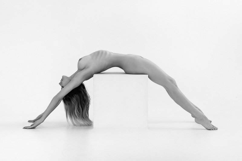 портрет, студия, ню, модель Bridgephoto preview