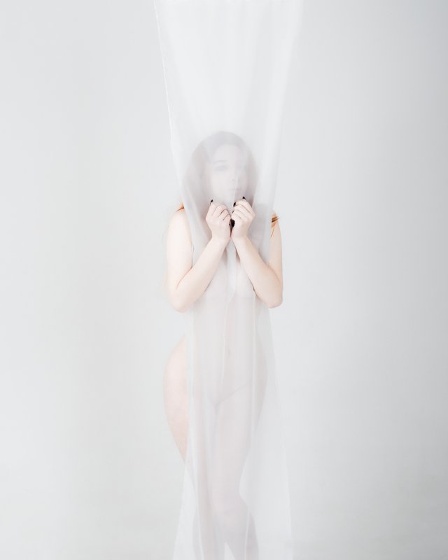 nude silk white bodyline Winter White Wildphoto preview