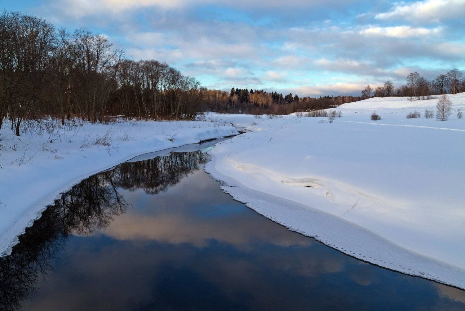 Зимняя река Пажа. Автор: Валерий , Валерий
