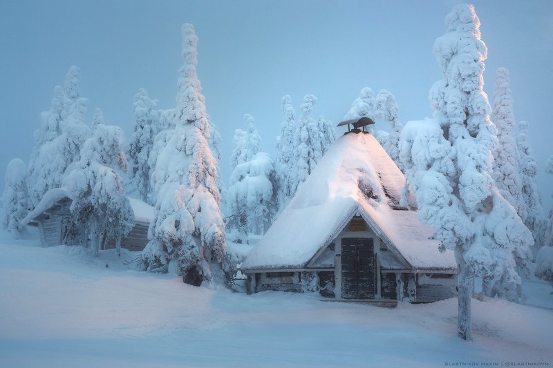 finland, snow, wind, winter, clouds, fog, house, cabin, trees, forest, финляндия, снег, свет, сугробы, лес, дом In Finlandphoto preview