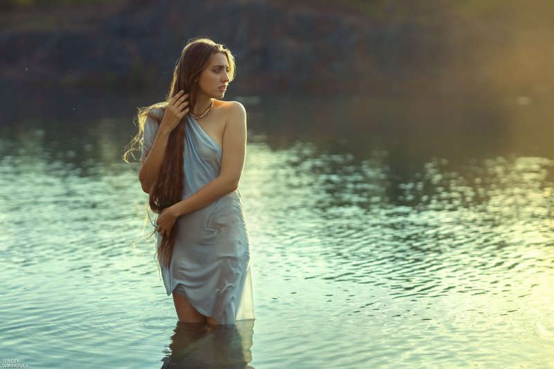 купальщица, девушка в воде, летний портрет ***photo preview