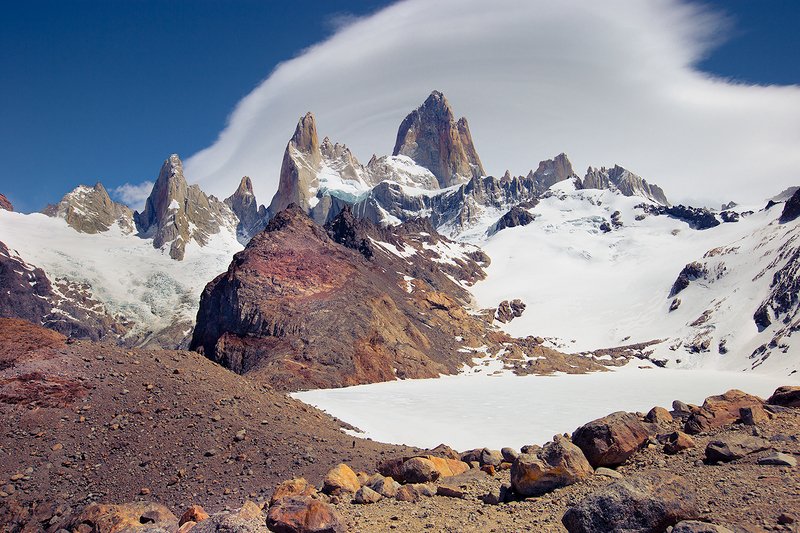 Fitz Roy and frozen lake.photo preview