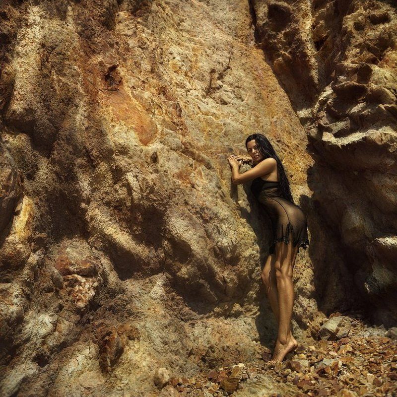 among rocksphoto preview