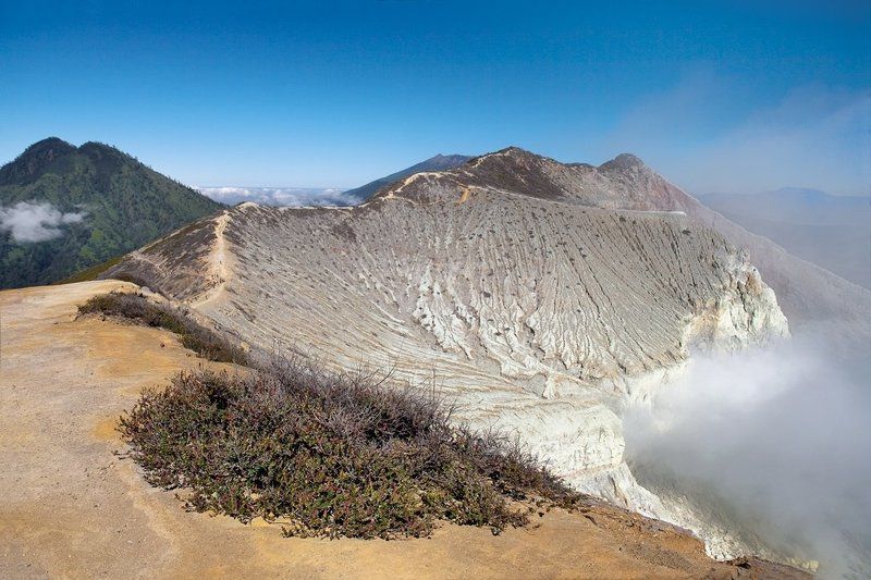 индонезия, indonesia, jawa island,  ява, вулкан,  volcano, kawa ijen,  кава иджен, труд, сера,  испарения,  кратер На краю преисподнейphoto preview