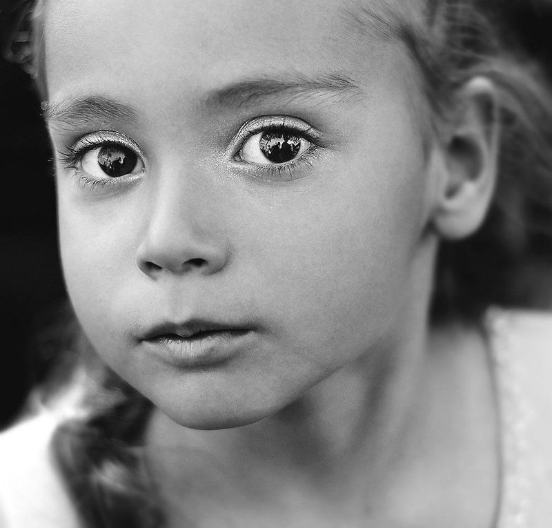 портрет турецкой девочкиphoto preview