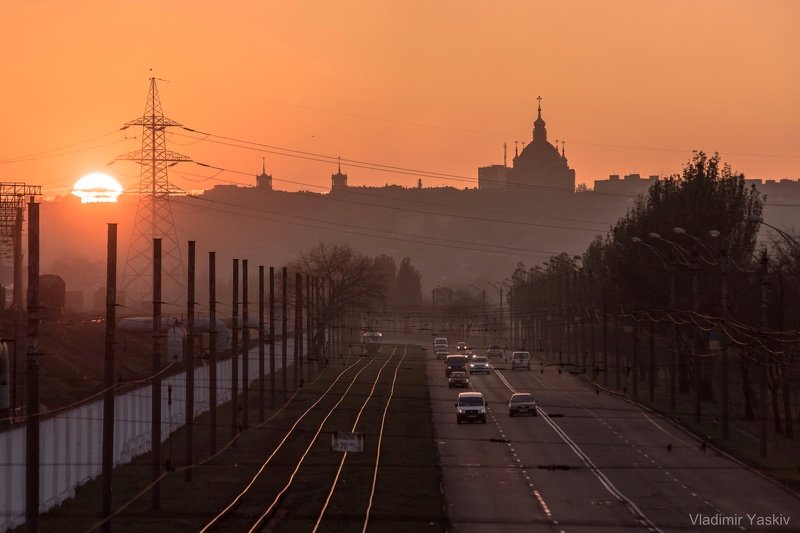 мариуполь, солнце, закат, дорога, храм, город, городской пейзаж В Мариуполе все спокойноphoto preview