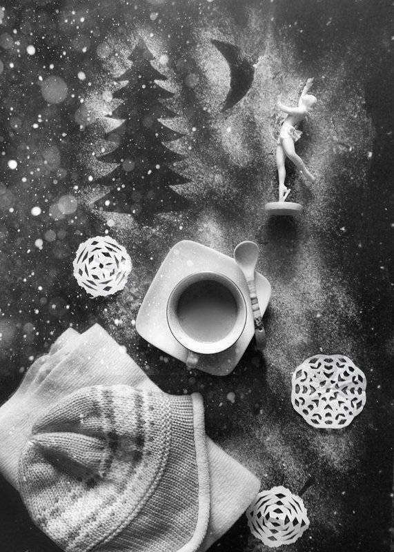 Фигуристка, кофе, шапка В январеphoto preview