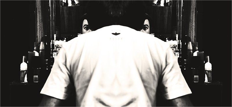 триллер, triller, mirror, man Trillerphoto preview