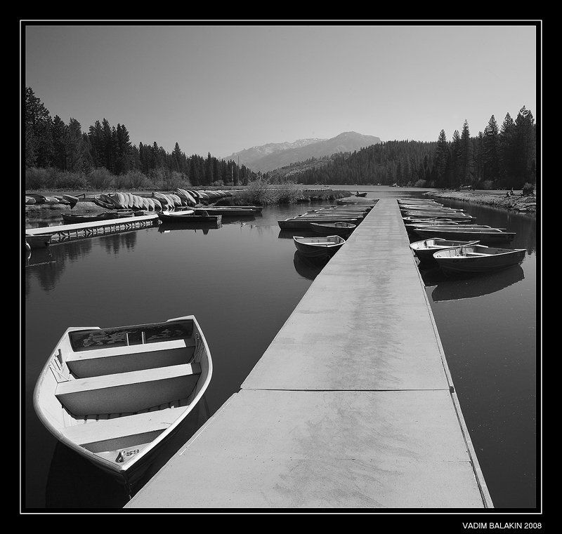 Boat Dock on Hume Lakephoto preview