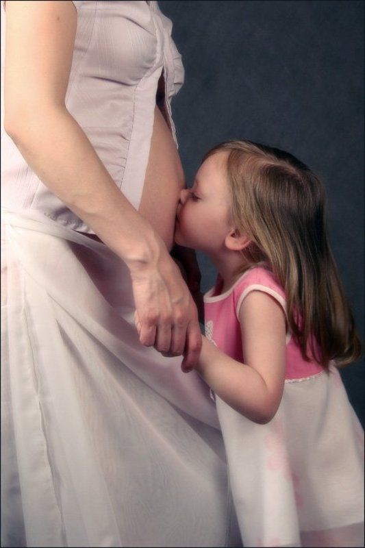 девчока, ребенок, живот, поцелуй, портрет, беременность, чувство, dyadyavasya Я люблю тебя, сестрёнкаphoto preview