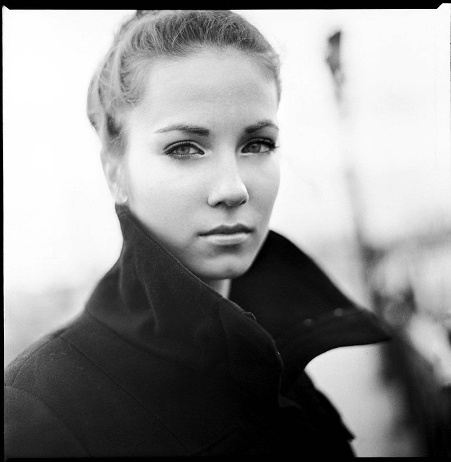 Я здесь, ты там - мир весь напополам.... Автор: Антон Салтанов , Антон Салтанов