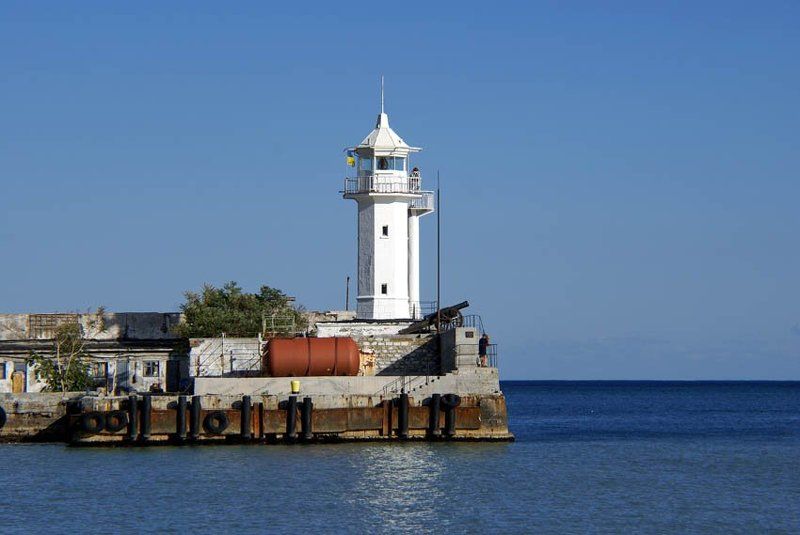 ялтинский маякphoto preview