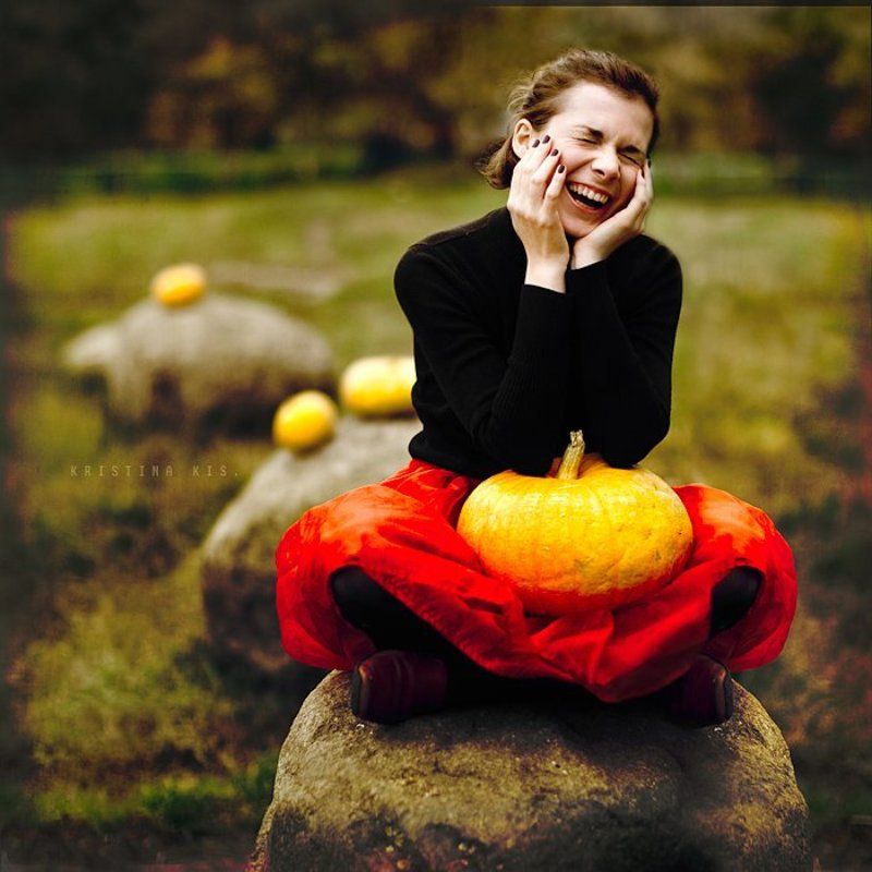 girl Princess of pumpkinsphoto preview