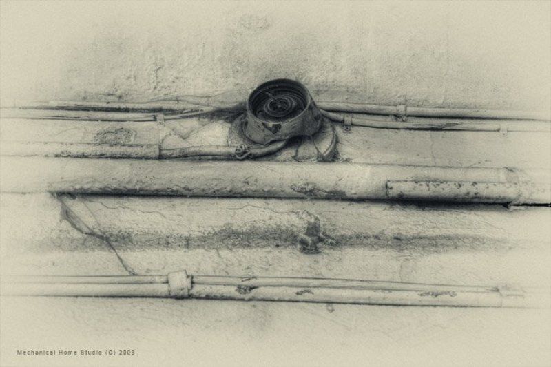 мёртвый, свет разбитый светphoto preview