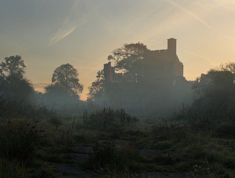 На рассветеphoto preview