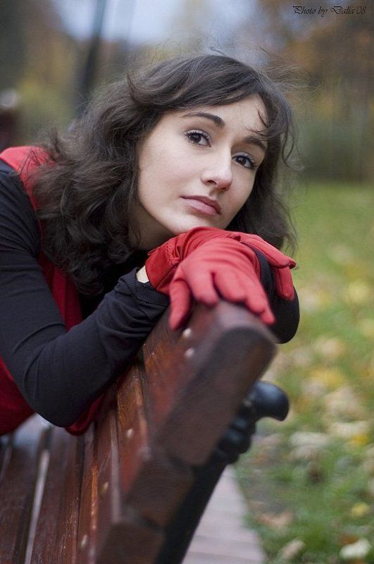 Леди в красномphoto preview