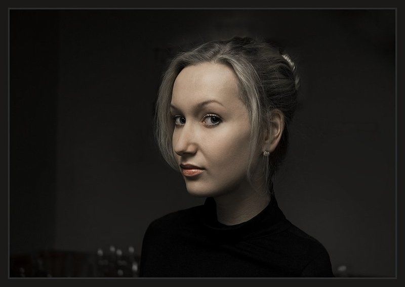 портрет, девушки, в, холодных, тонах Портрет в холодных тонах.photo preview