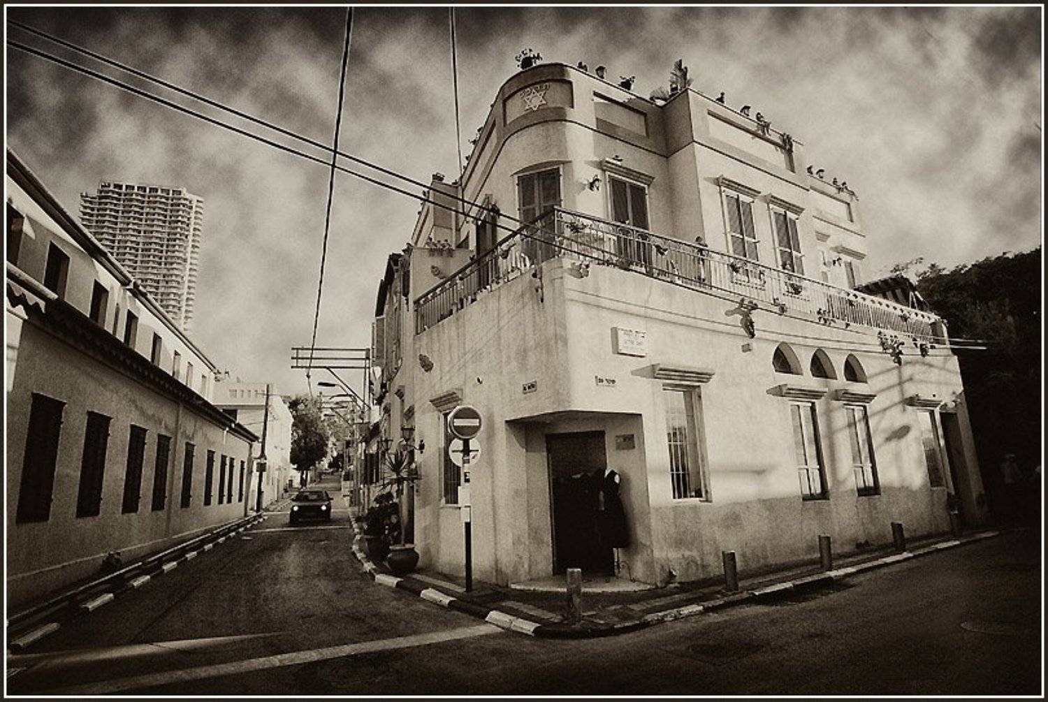 * * *. Автор: Alexander Tolchinskiy , Alexander Tolchinskiy