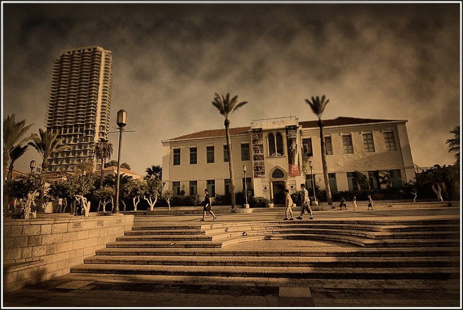 * * *. Автор: Alexander Tolchinskiy , Alexander Tolchinskiy