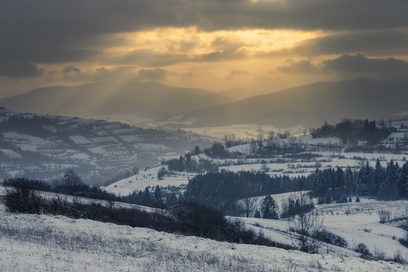 Winter in mountains. Beskidy.photo preview