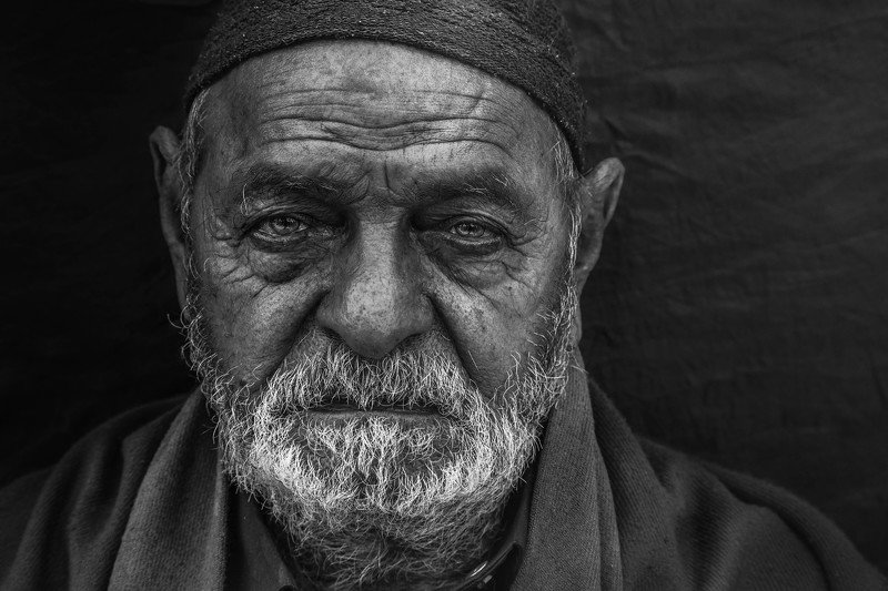 Tales of time with wrinkled linesphoto preview