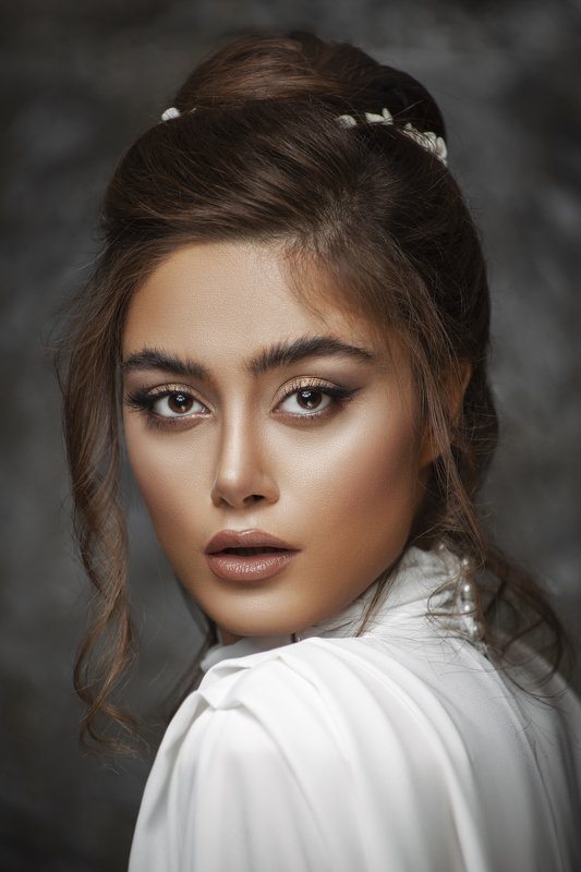 #portrait #aminhamidnezhad #photoshoot #iran #portraits #photography mahsaphoto preview