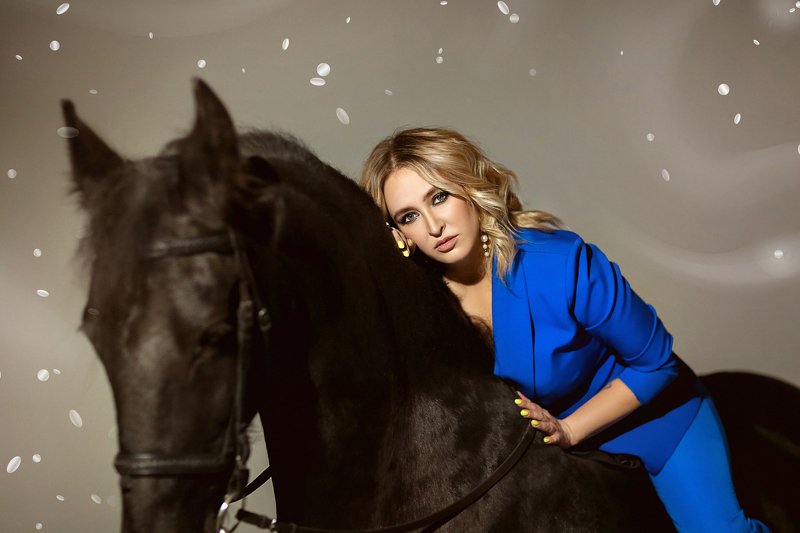 портрет Портрет с любимой лошадьюphoto preview