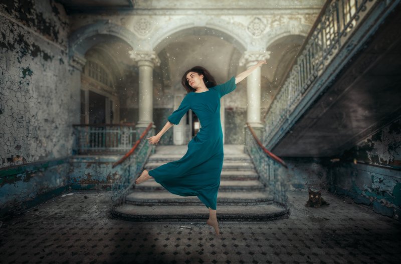 стрит, красивая девушка, женский портрет,концептуальное Ирина фото превью