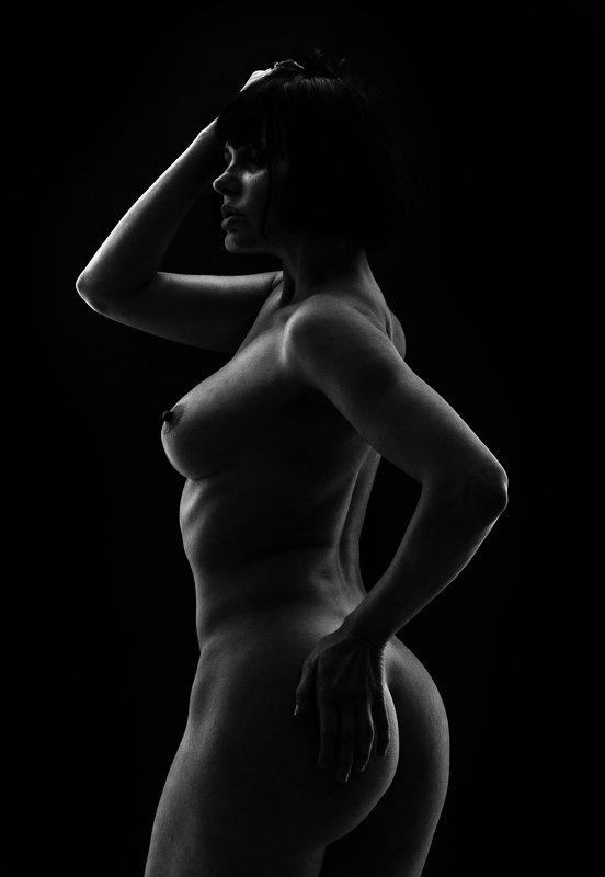 fine art , постановочная фотография ,жанровый портрет, губы , portrait , взрослая женщина photo preview