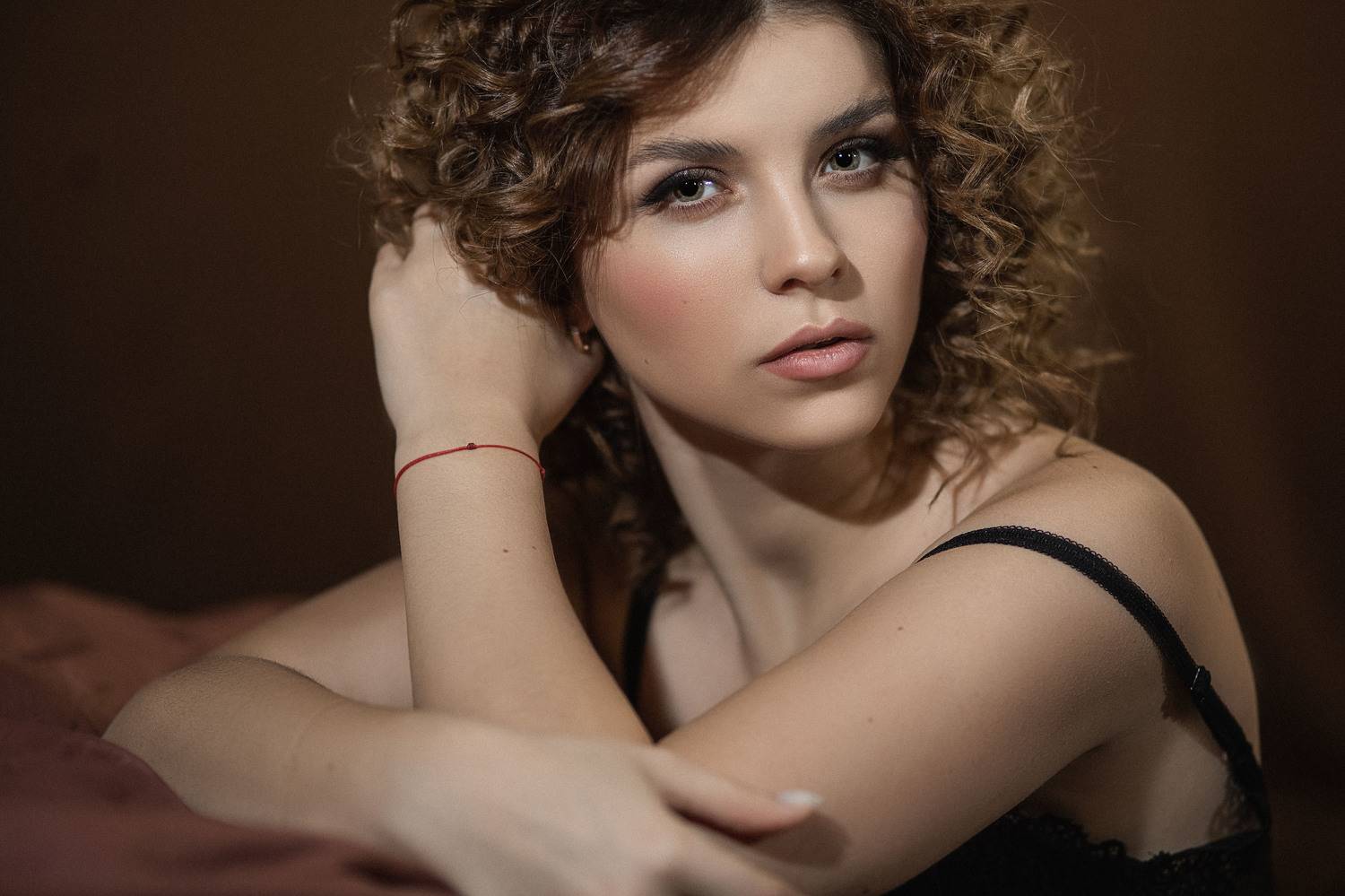 Александра. Автор: Владимир Васильев девушка, модель, портрет, фотосессия, студия, макияж, гламур, girl, beauty, perfect, pretty, model, modeling, young, portrait, make-up, творческий портрет, женский портрет, woman, young woman, glamour, Владимир Васильев