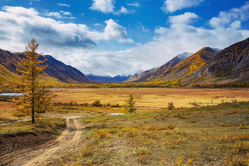 Долина р. Жомболокphoto preview