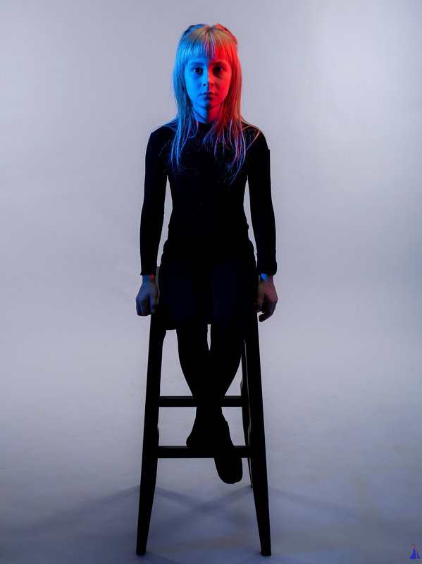 50mm, adorable, art, blue, canon, creatively, eos, family, geometry, girls, gradient, great, ivansamodurov, love, mom and daughter, on the background, photo, red, stars, studio, Иван Самодуров, студия, мама и дочка, красный, синий, девочки Дуальностьphoto preview