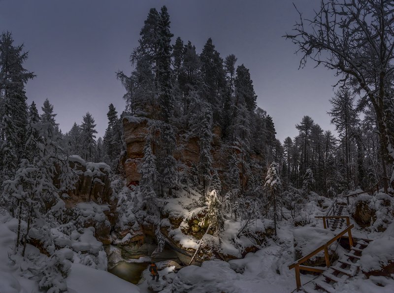 архангельская обасть, ночное фото, русский север, мороз, пинега, карст У Святого источникаphoto preview