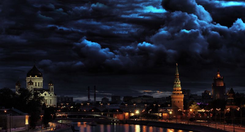 Обратная сторона московской суетыphoto preview