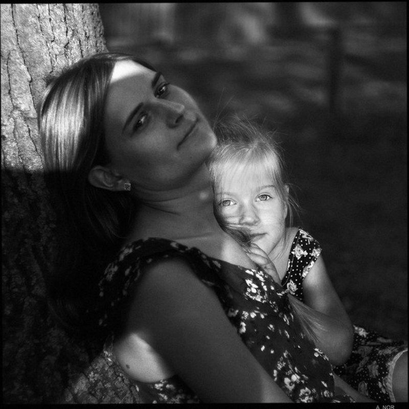 Портрет Марии и Ирины в солнечном острове.photo preview