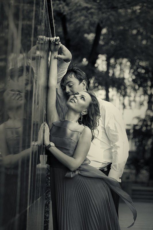 Двоеphoto preview