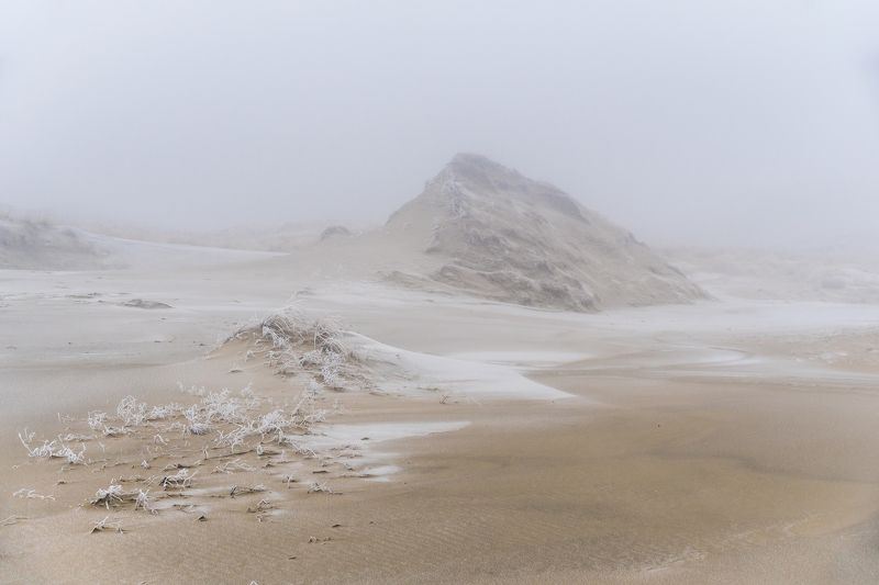 Заиндевевшие дюны...photo preview