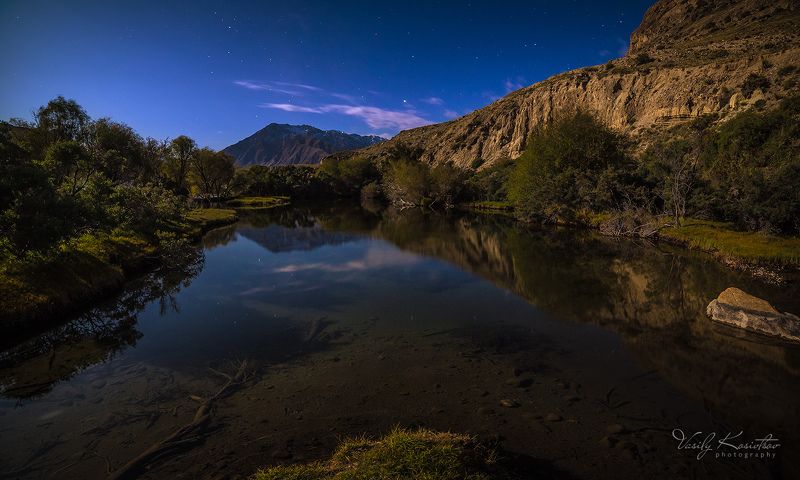 кыргызстан, горы, центральный тянь-шань родниковая ночь... и утренняя путаница фото превью