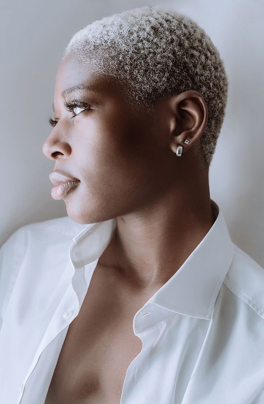 beauty, model, beautiful model, gargeous, italian model, black model, eyes, black eyes, fashion, portrait, women portrait In her eyesphoto preview