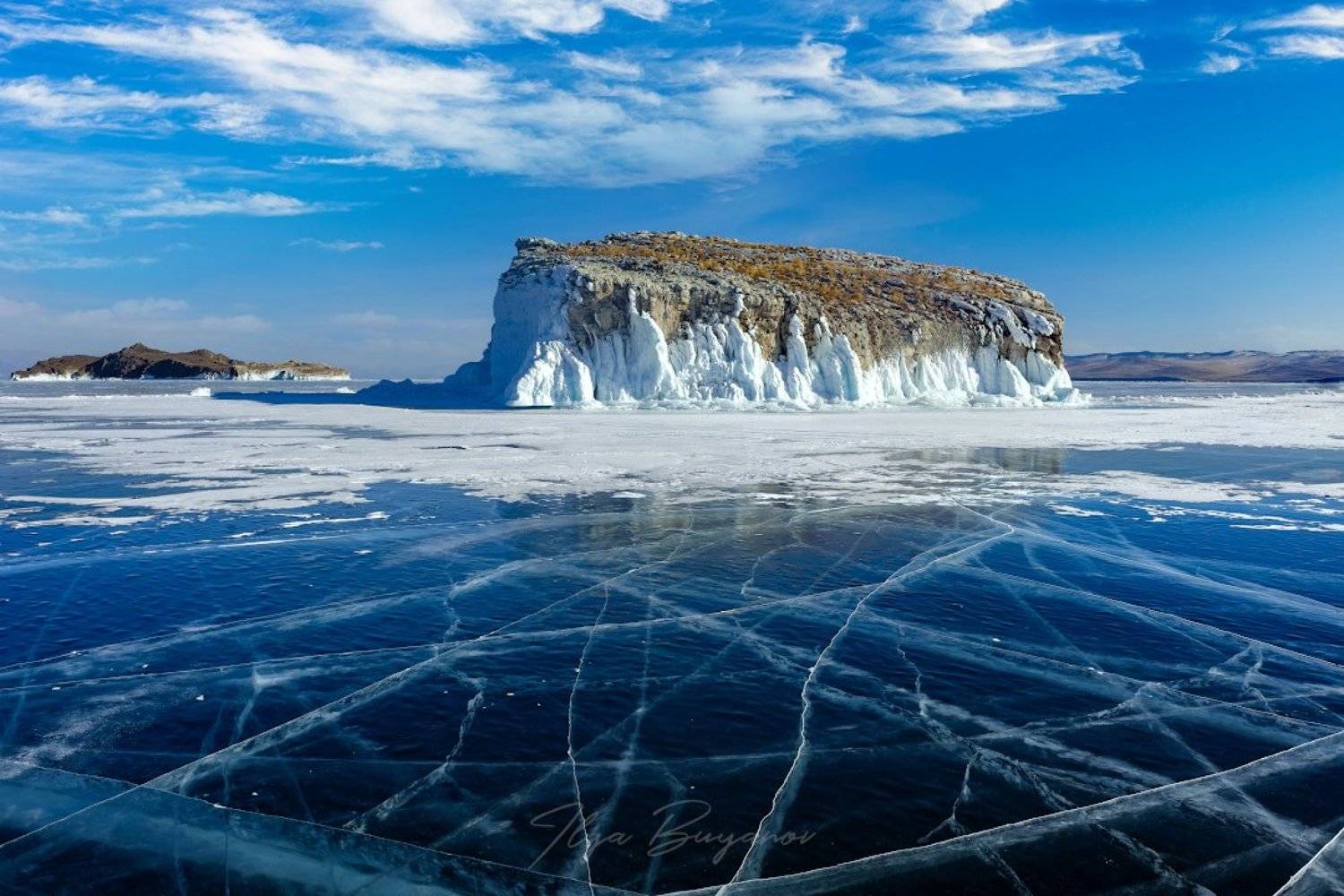 Байкал. остров Беленький. Автор: Илья Буянов байкал, ольхон, фототур, саяны, фототуры по байкалу, Илья Буянов
