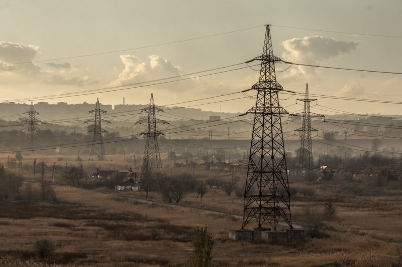 мариуполь, линии электропередач, город, городской пейзаж Великаныphoto preview