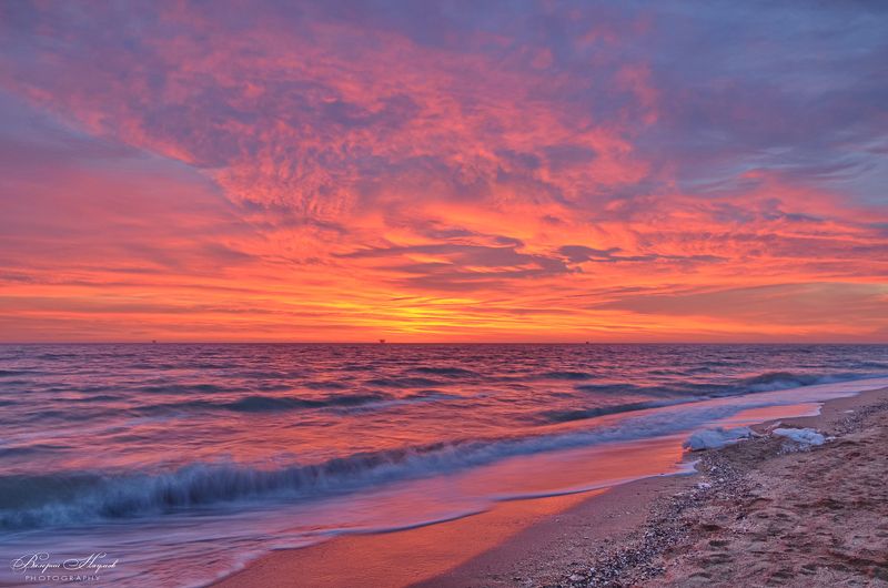 азов, арабатская стрелка, море, январь, рассвет, восход, небо, облака, 10 мин. до восхода Так рождается деньphoto preview