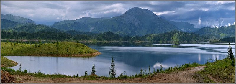 Панорама горного озера-2photo preview