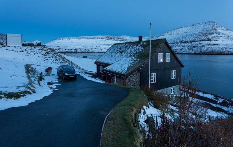 atlantic, blue hour, bour, f?royar, faroe islands, snow, атлантический океан, весна, вечер, снег, фарерские острова Последний снегphoto preview