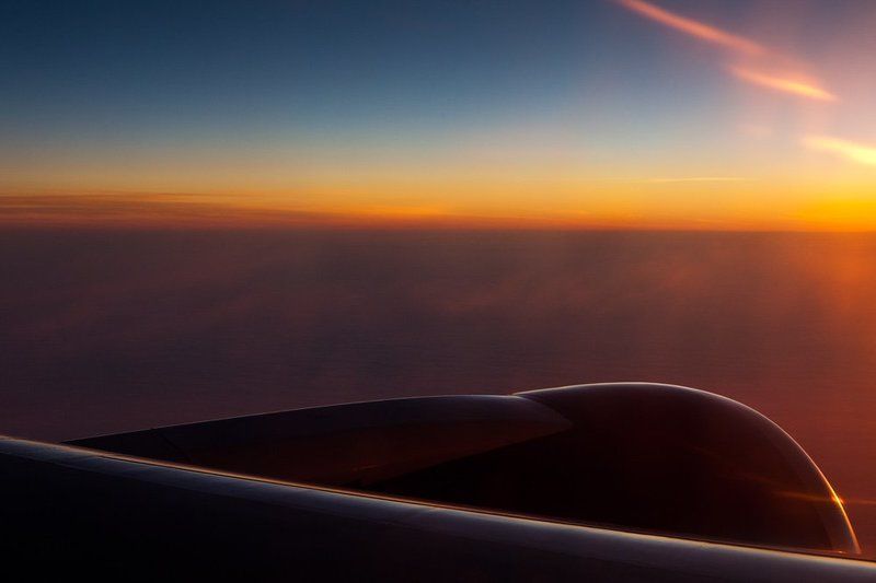 рассвет, полёт. Догнать и перегнать рассветphoto preview