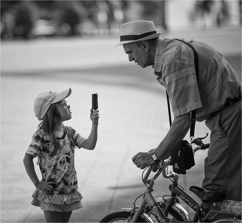 О доброй девчушкеphoto preview