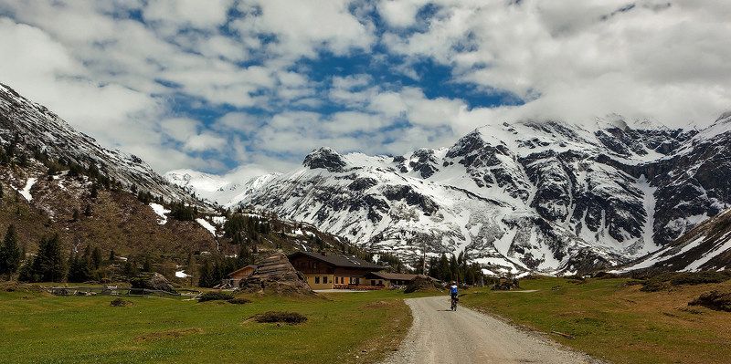 C небом по путиphoto preview