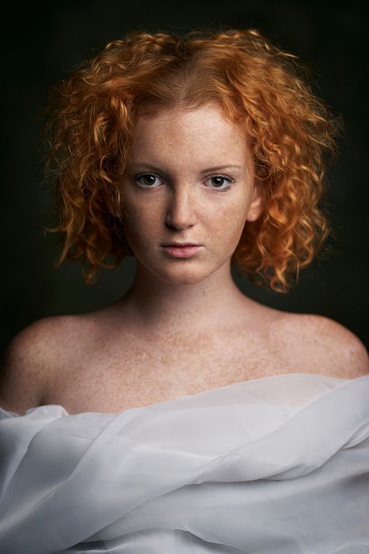 portrait, girl, lowkey, black, beautiful, pretty, eyes, lips, redhead, freckles, ginger, рыжая, портрет, девушка Лераphoto preview